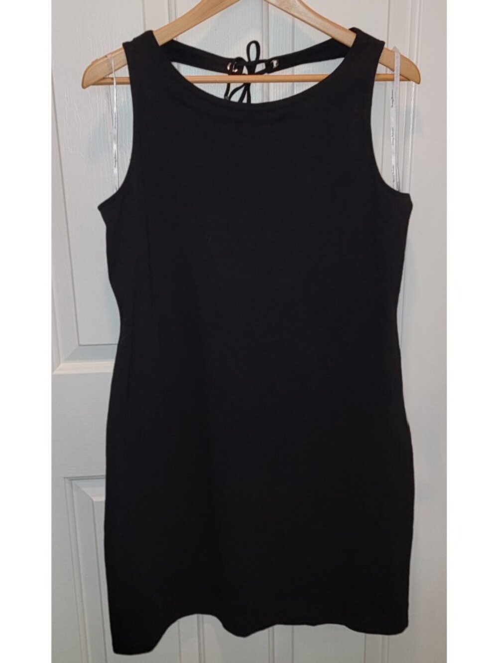 Tommy Bahama Black Sheath Dress Women Large LBD Low Back Sleeveless Stretch - Picture 2 of 7